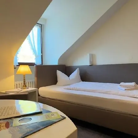 Loewen 3* Randersacker