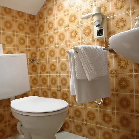 Loewen Otel Randersacker