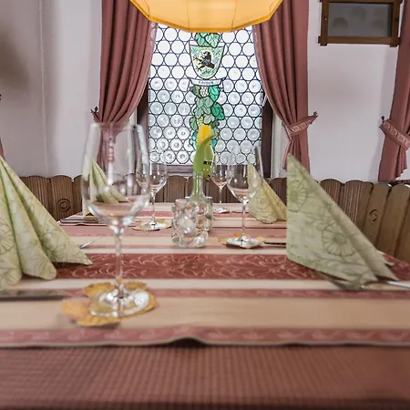 Löwen Hotel 3*