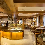Loewen Hotel 3*