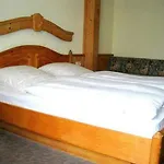 Loewen Hotel