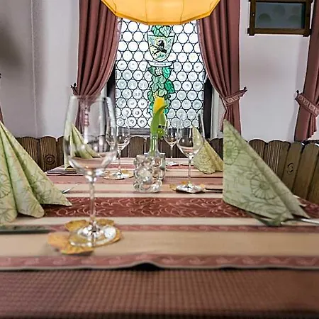 Hotel Loewen