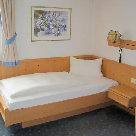 Löwen 3* Randersacker