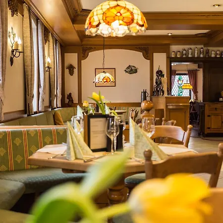 Hotel Loewen